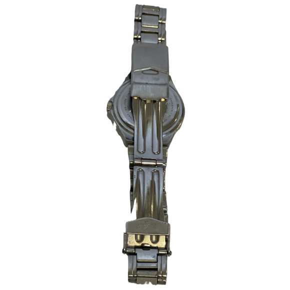 Mossimo Watch: Water Resistant, Glow Marks, New Battery! (Excellent Condition) - Picture 9 of 9